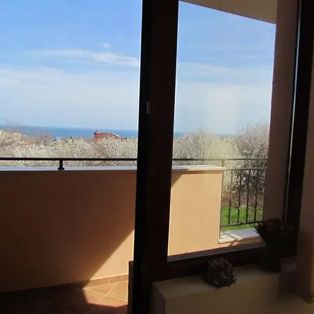 Daire Blue In Byala Byala (Varna)